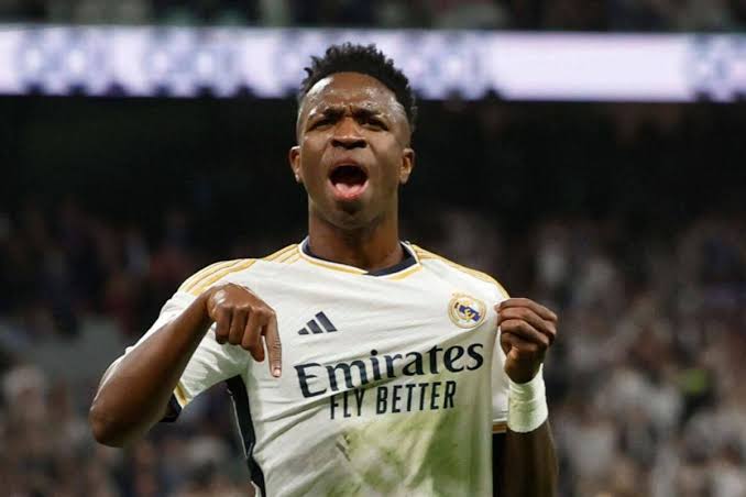 ريال مدريد يقترب من حسم ملف فينيسيوس جونيور بعقد جديد طويل الأمد